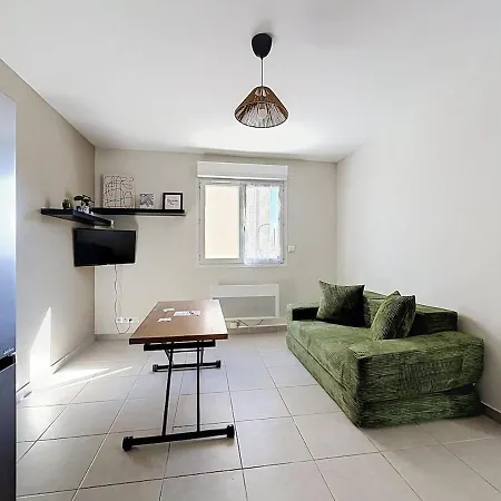 2 Au Rdc 12 Pers 4 Appartement